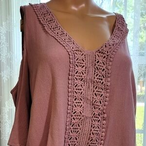 Charlotte Russe V-Neck Tie back 1X Dusty Rose